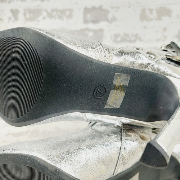 New Wild Diva Look At Me Silver Faux Leather High Heel Harness Knee Boots K759 - Picture 9 of 11